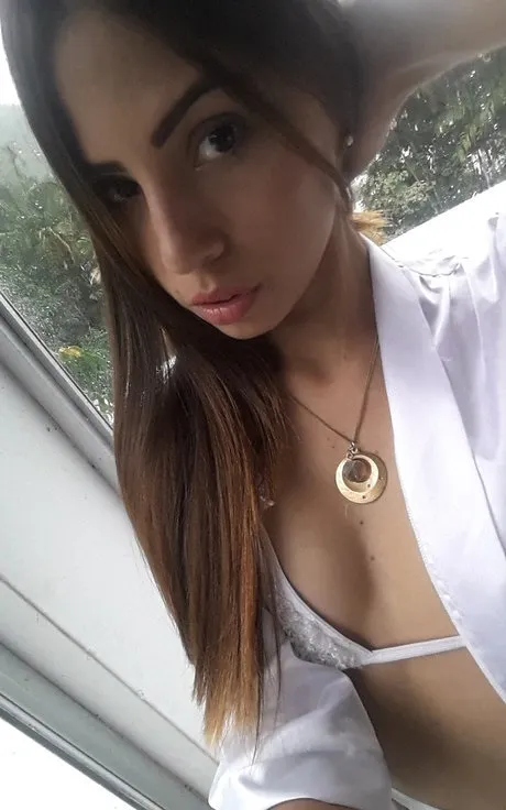 Irmak Çiftalan Escort Profil Resmi Irmak - Çiftalan VIP Escort Bayan Modeli - Gerçek Fotoğraflı İlan